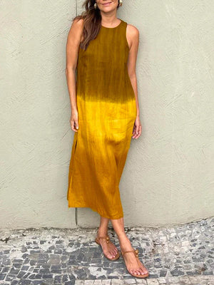 Sleeveless cotton and linen long dress with slit and tie-dye gradient