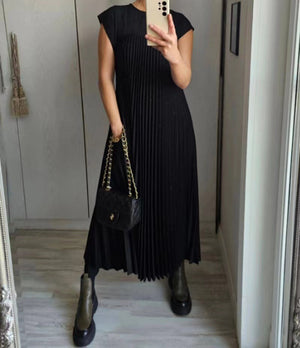 Long Pleated Bleur Dress