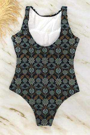 Traje de baño de una pieza con cuello alto bohemio