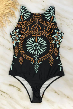 Traje de baño de una pieza con cuello alto bohemio